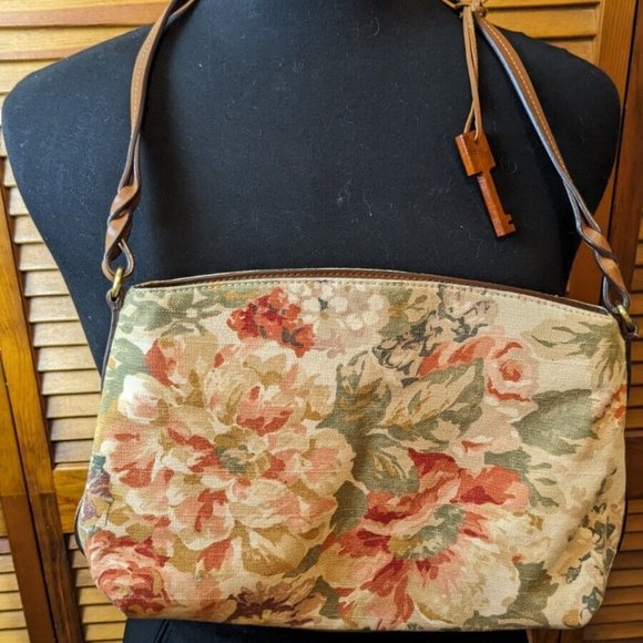 Fossil Handbags - Relic By Fossil Floral Canvas Faux Leather Shoulder Purse Bag W/Wood Key